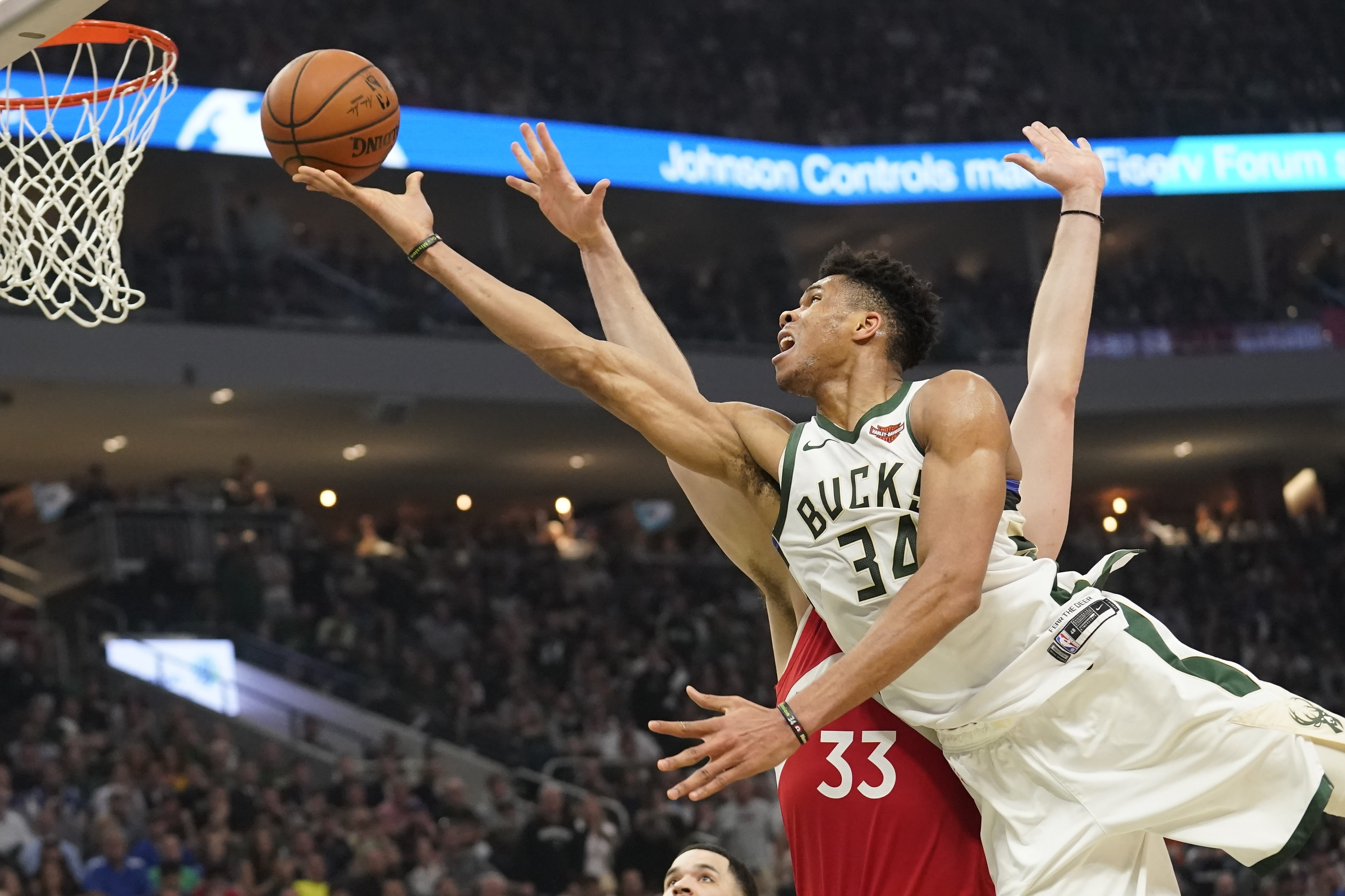 关于猛龙力克人晋级东部决赛：冠军之路越加坚实的信息