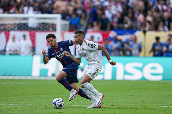 巴黎队在最新比赛中表现出色