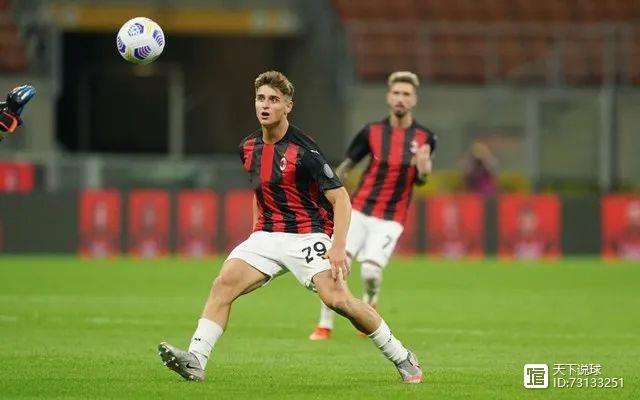 克罗托内客场告捷,升班马表现抢眼的简单介绍 克罗托内客场告捷,升班马表现抢眼的简单介绍