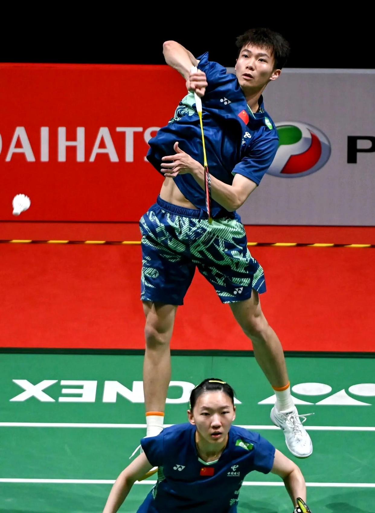 包含日本羽毛球队轻取印度羽毛球队，马琳打破历史纪录的词条