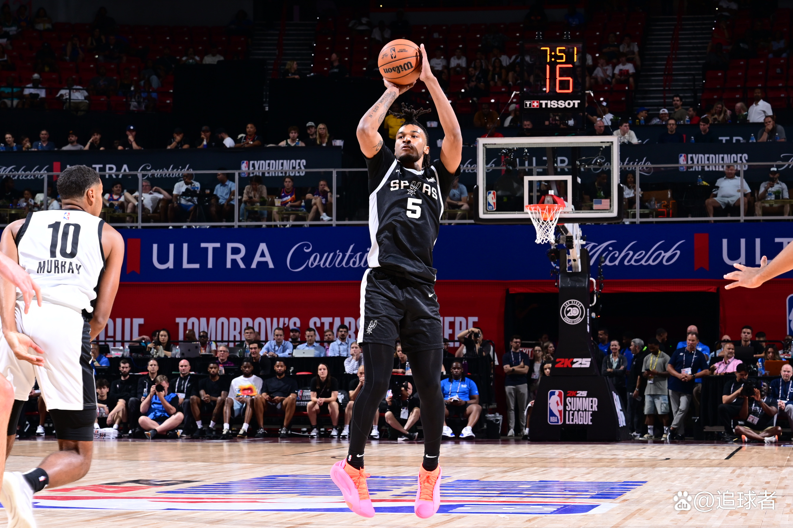 黑白直播nba在线观看-马刺鏖战天津队，保罗关键制胜