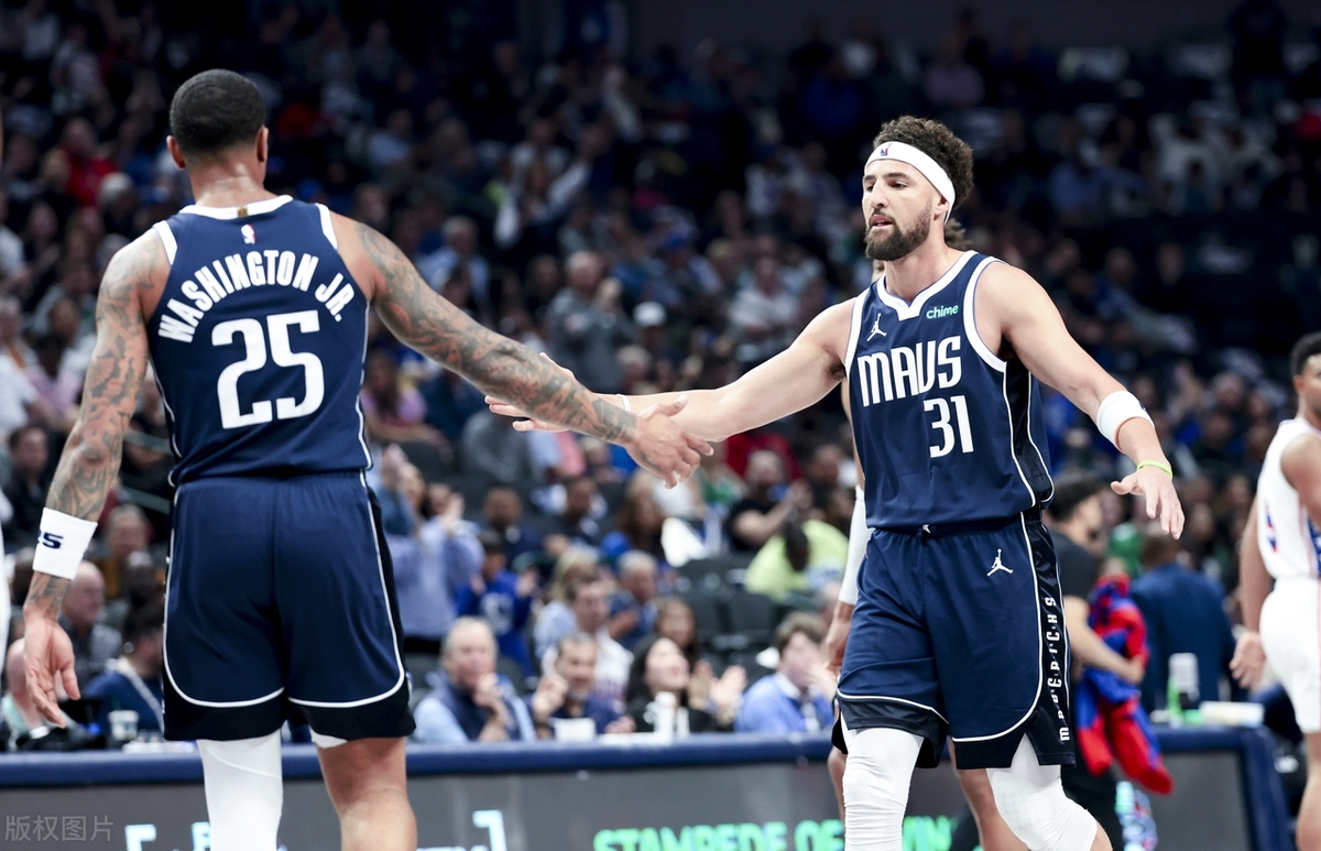 独行侠碾压76人,库里关键制胜 独行侠碾压76人,库里关键制胜